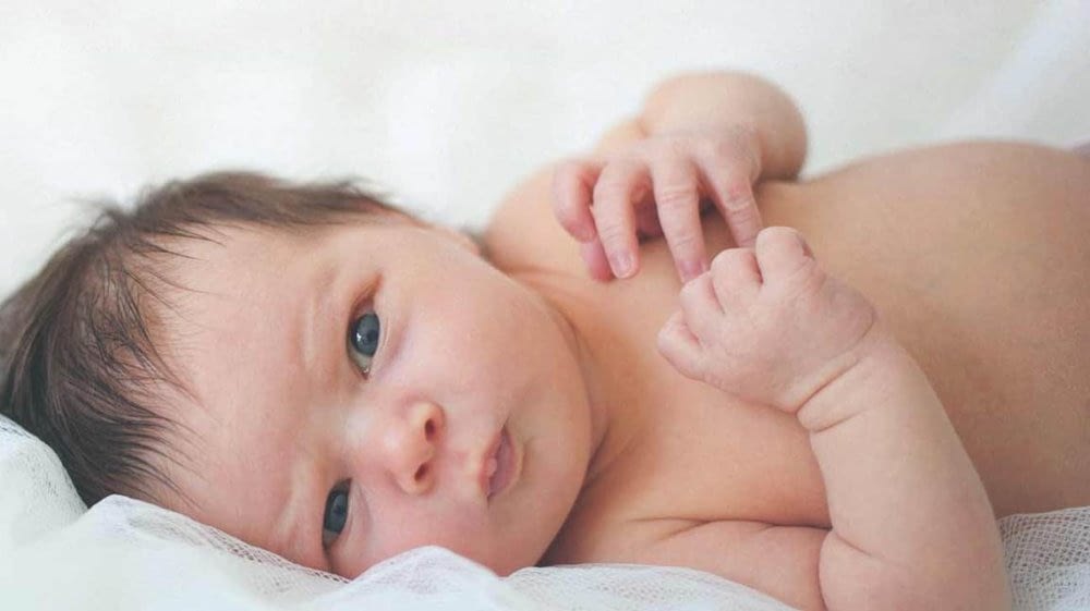 1296x728_When_Do_Newborn_Babies_Start_to_See-1-Newborn_to_4_Months+(1)